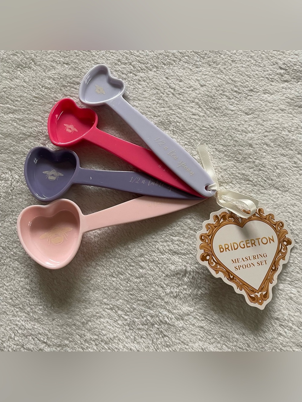 Bridgerton Pastel Heart Shaped Measuring Spoons NWT